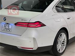 بی ئێم دەبڵیو سیریەس 5